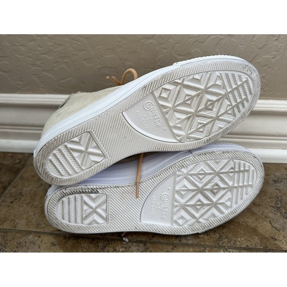 Converse  Chuck Taylor All Star Women's High Top Shoes - Size 8 Blemish On Shoes - Picture 7 of 7